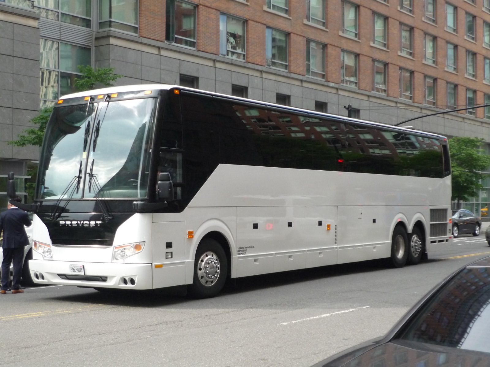 28-Passenger Executive Bus