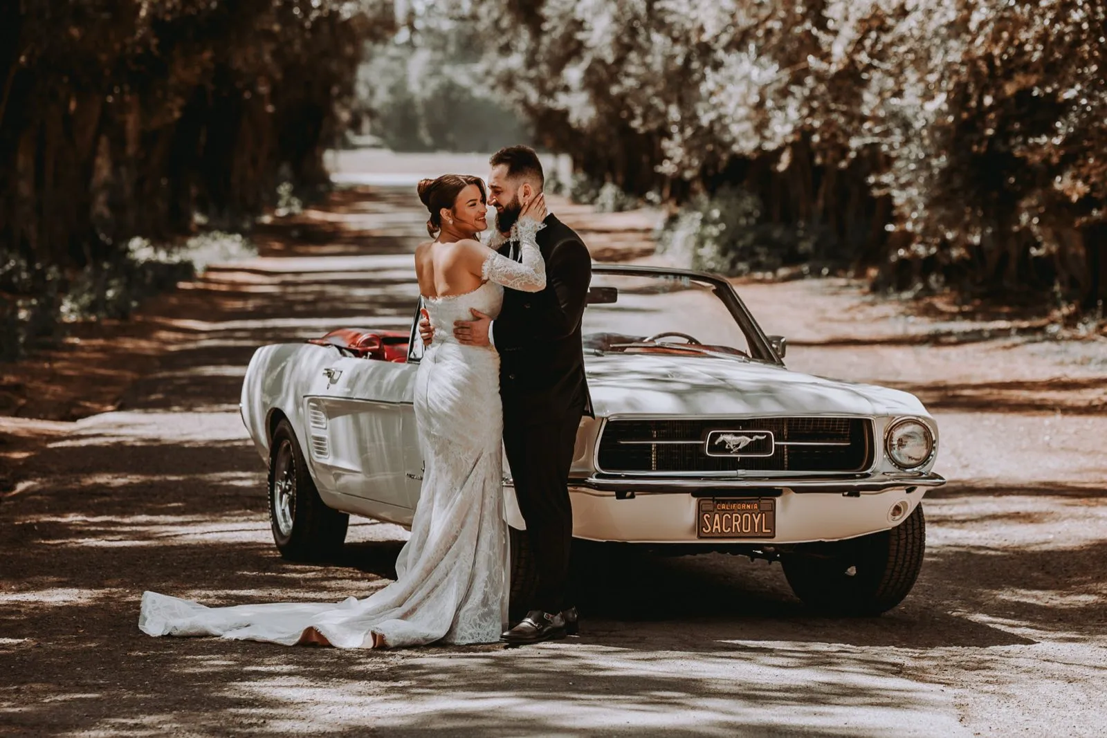 Sacramento wedding limo and stretch limousine